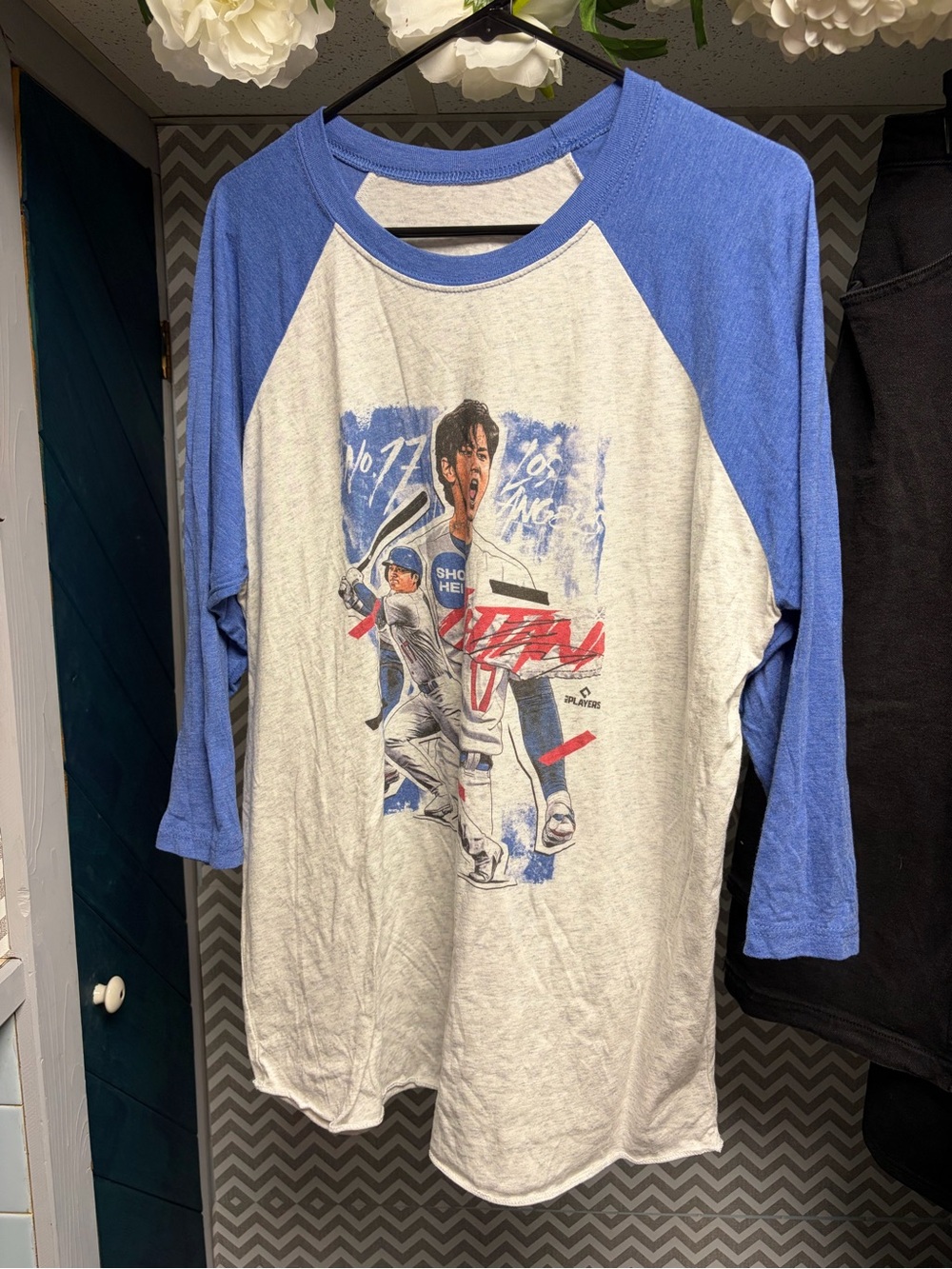 Shohei Otani Baseball Graphic Raglan Tee in Blue and Heather White from Japan